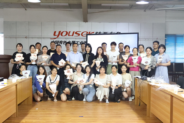  弘揚七夕傳統(tǒng)文化  巧手傳遞濃情愛意  ——公司第五、第六黨支部開展聯(lián)學(xué)聯(lián)建主題黨日活動