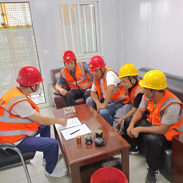 匠初心、降能耗 | 公司深入推進(jìn)“工程師+創(chuàng)客室”隊(duì)伍建設(shè)